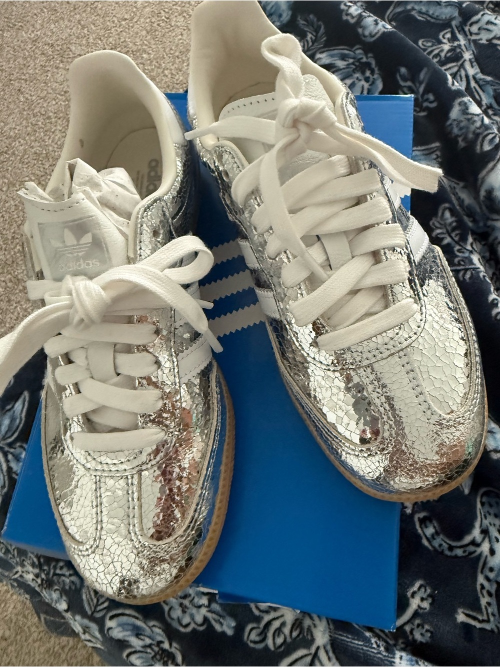 Metallic Sambas